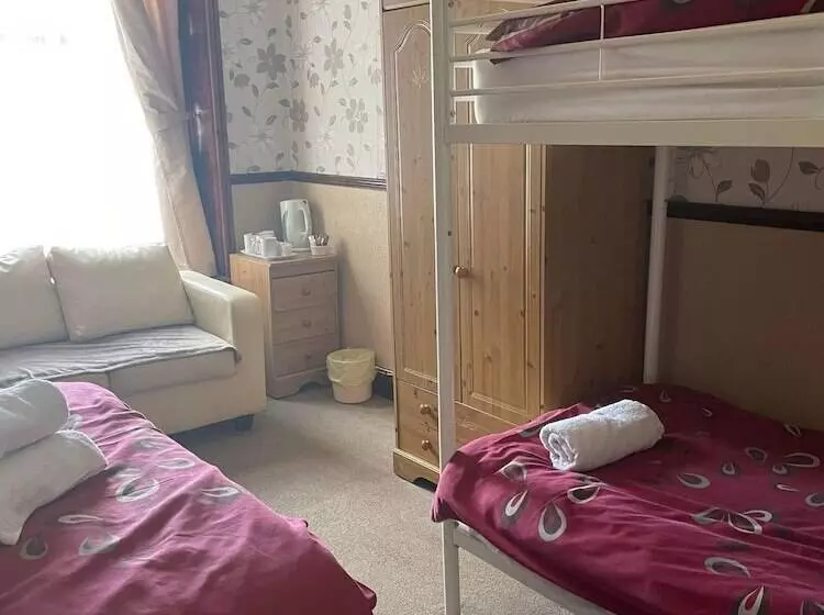 Roselea Hotel St Chads