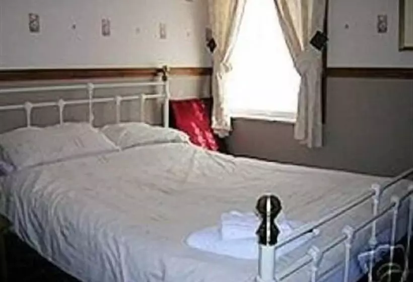 Roselea Hotel St Chads