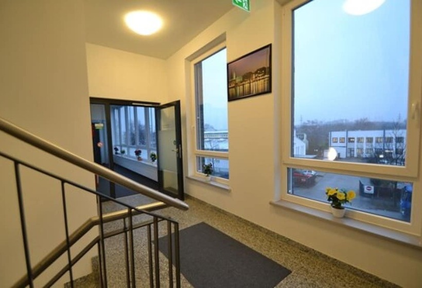 Arena Hostel & Monteurzimmer