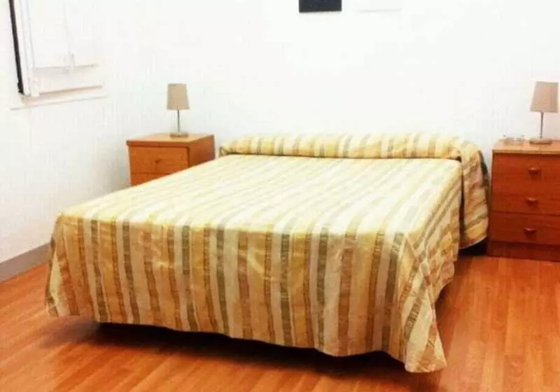 Emily Alhambra Hostel