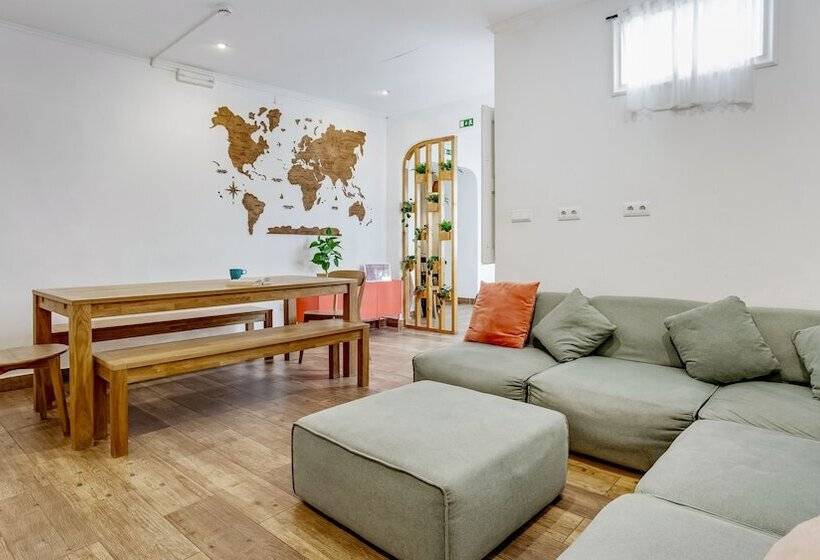 Hostel Casa D Alagoa