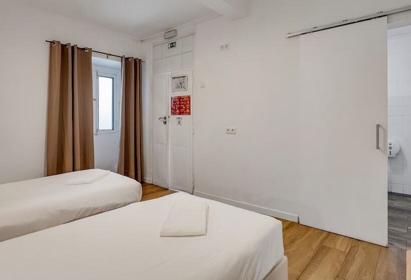 Hostel Casa D Alagoa