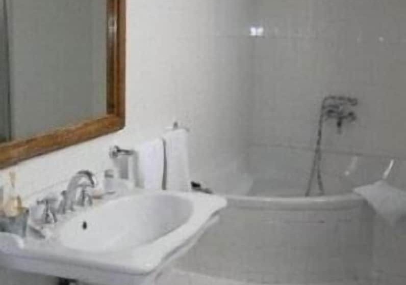 בית מלון כפרי Château De La Tremblaye