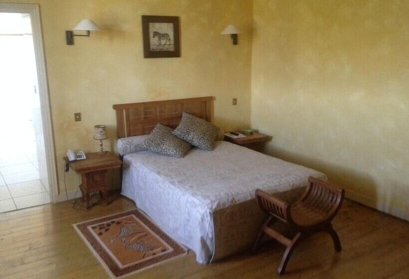 בית מלון כפרי Château De La Tremblaye