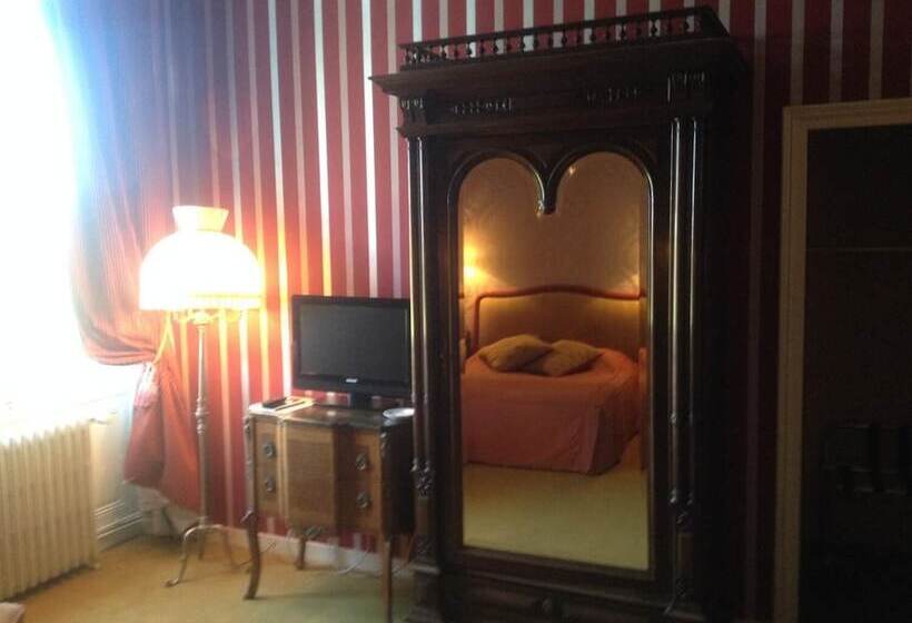 בית מלון כפרי Château De La Tremblaye