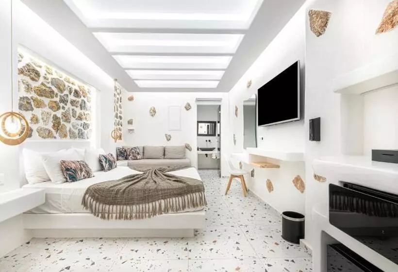 Liana Beach Hotel & Spa