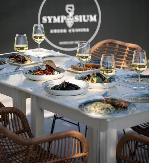 Liana Beach Hotel & Spa