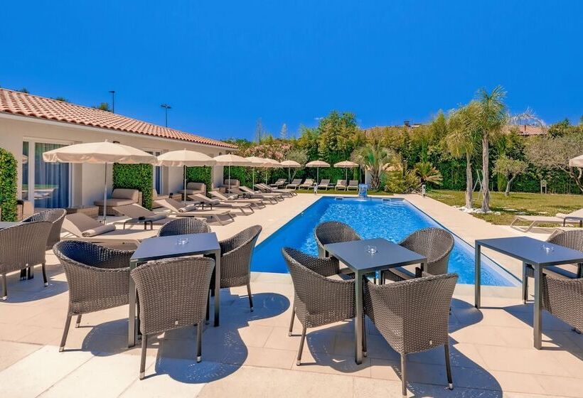 בית מלון כפרי Hôtel Villa Sophia   Adults Only July And August