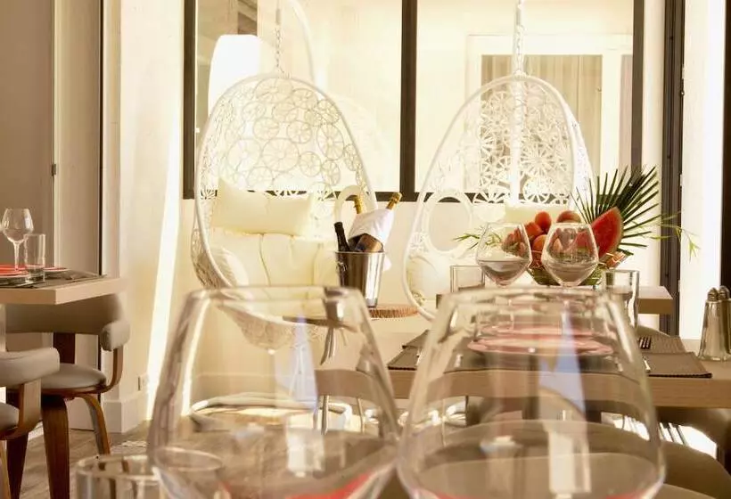 호텔 Hôtel Villa Sophia   Adults Only July And August