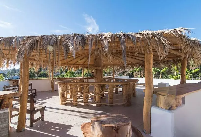 Iniohos Zante Hotel & Suites