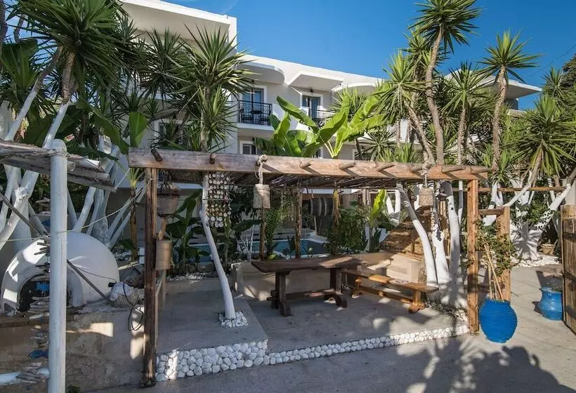 Iniohos Zante Hotel & Suites
