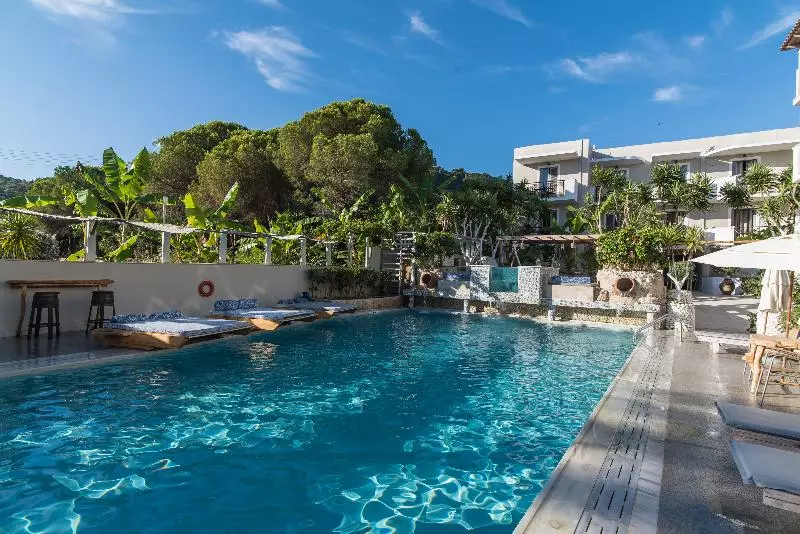Iniohos Zante Hotel & Suites