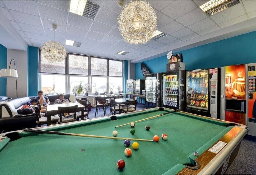 هاستل Plus Prague