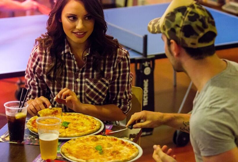 هاستل Plus Prague