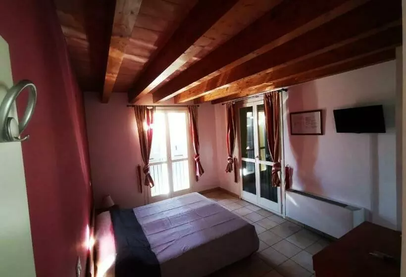 تختخواب و صبحانه Il Borgo