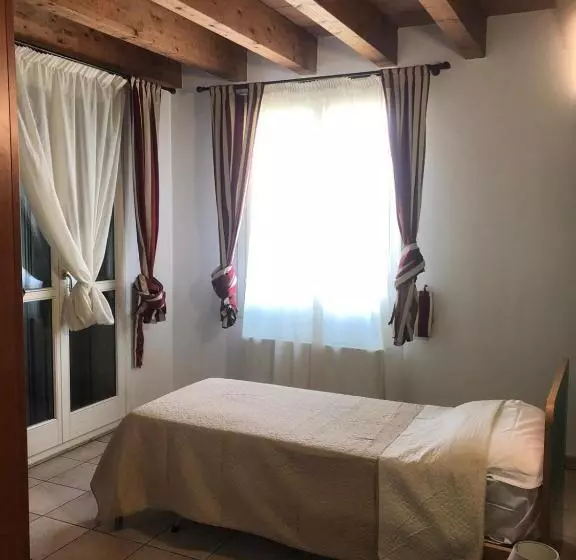 تختخواب و صبحانه Il Borgo