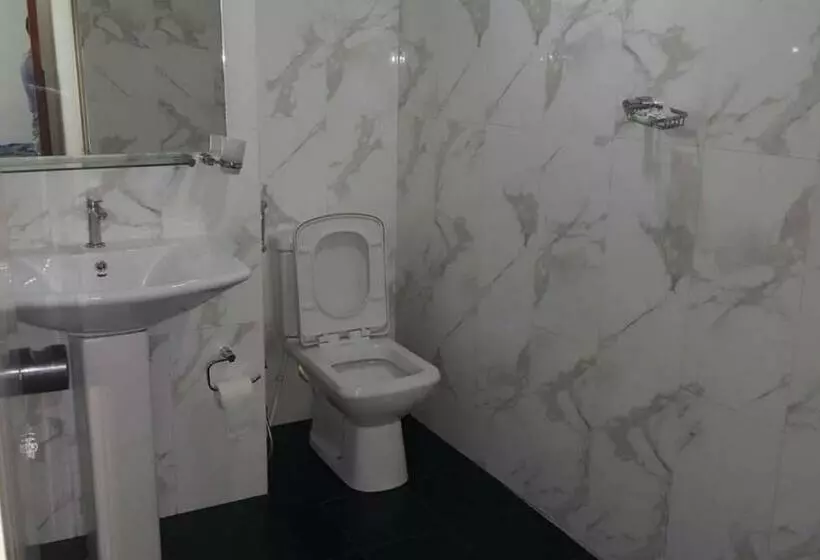 ペンション Himo Guest Inn