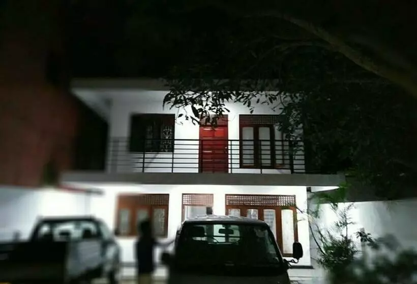 ペンション Himo Guest Inn