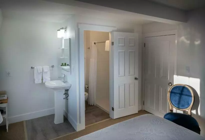 Telegraph House Motel