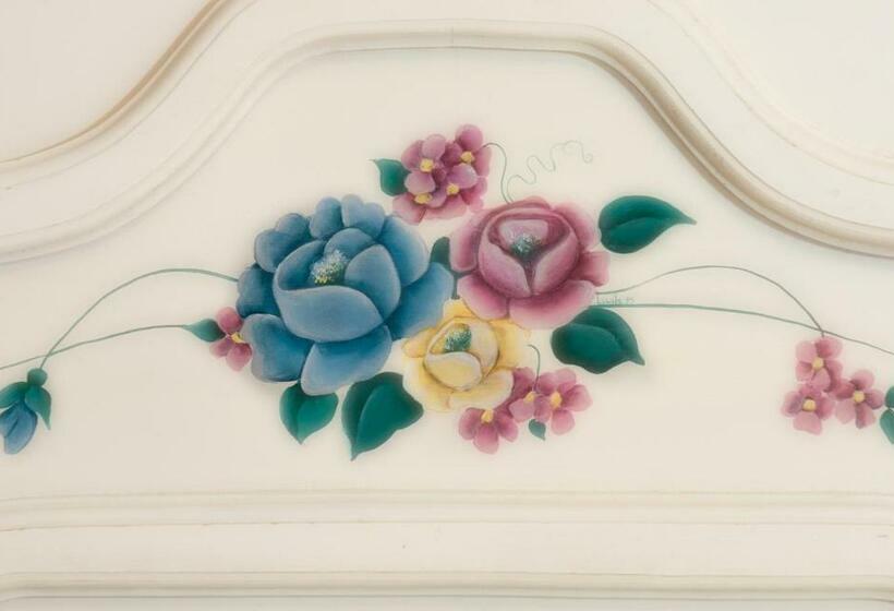 Telegraph House Motel