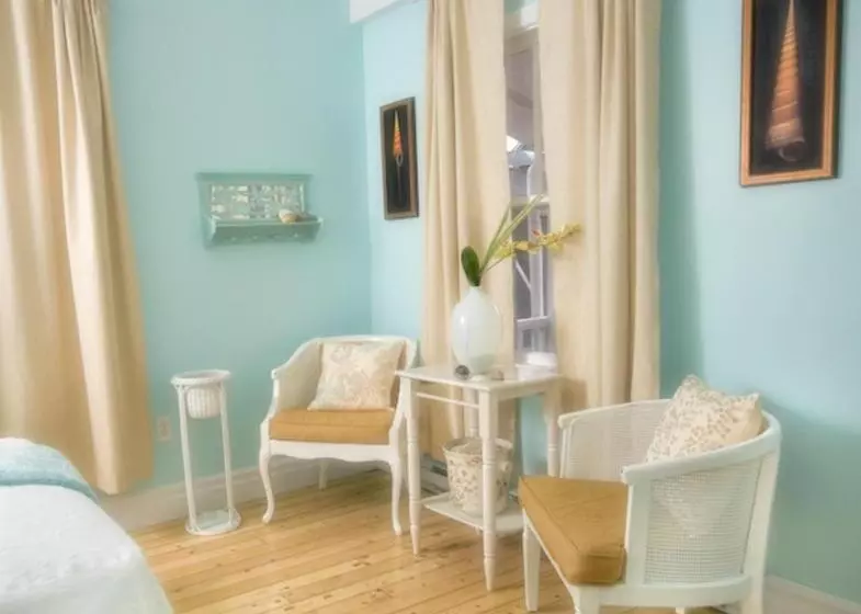 Telegraph House Motel