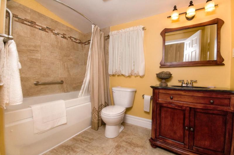 Telegraph House Motel