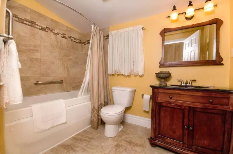 Telegraph House Motel