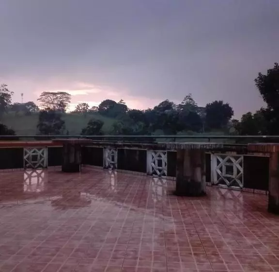 Majatalo Lanka Peter S House