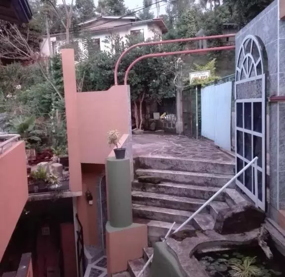 Majatalo Lanka Peter S House