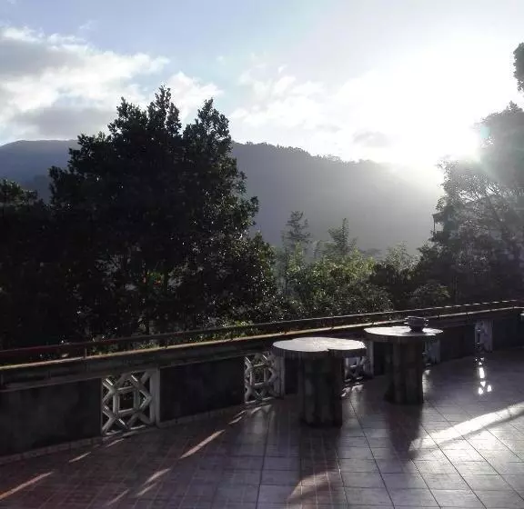 Majatalo Lanka Peter S House