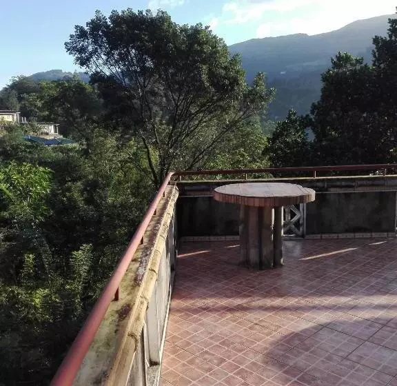 Majatalo Lanka Peter S House