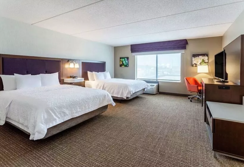 Hampton Inn & Suites Chicagolibertyville