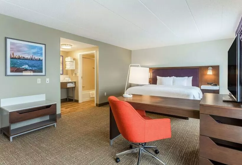Hampton Inn & Suites Chicagolibertyville