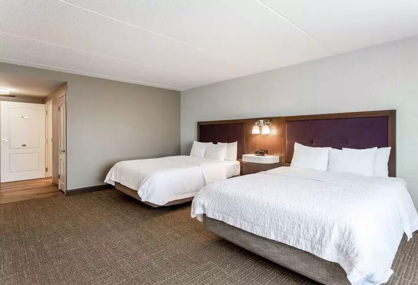 Hampton Inn & Suites Chicagolibertyville