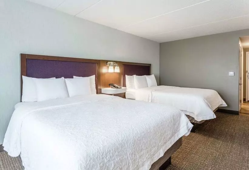 Hampton Inn & Suites Chicagolibertyville
