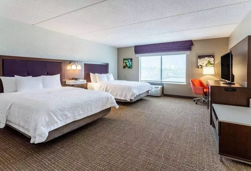 Hampton Inn & Suites Chicagolibertyville
