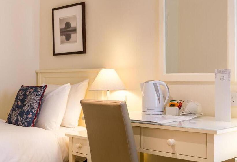 Hotel Abbey Fields By Chef & Brewer Collection