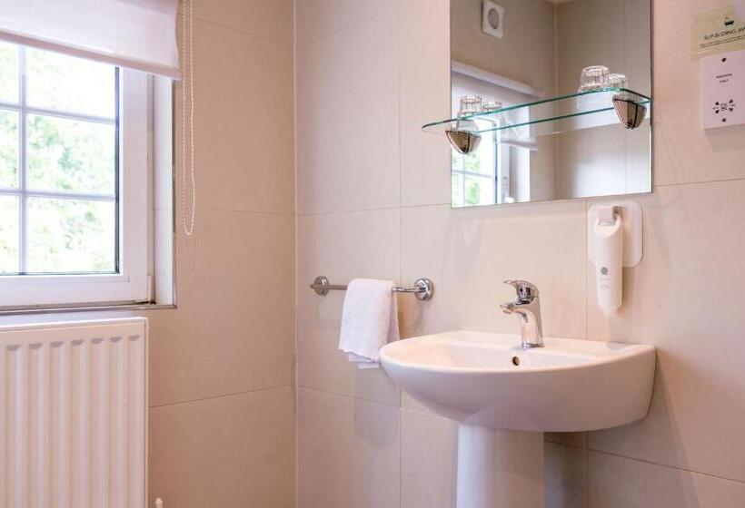 Hotel Abbey Fields By Chef & Brewer Collection