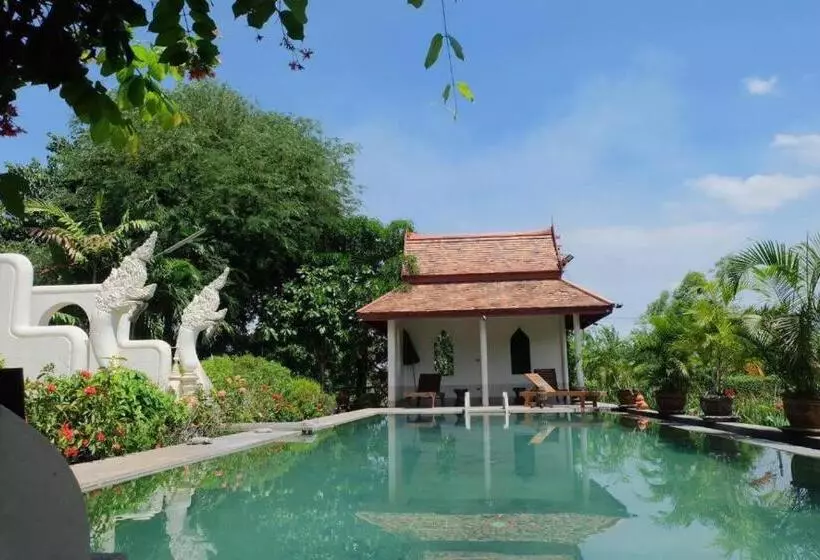 酒店 Ayutthaya Garden River Home