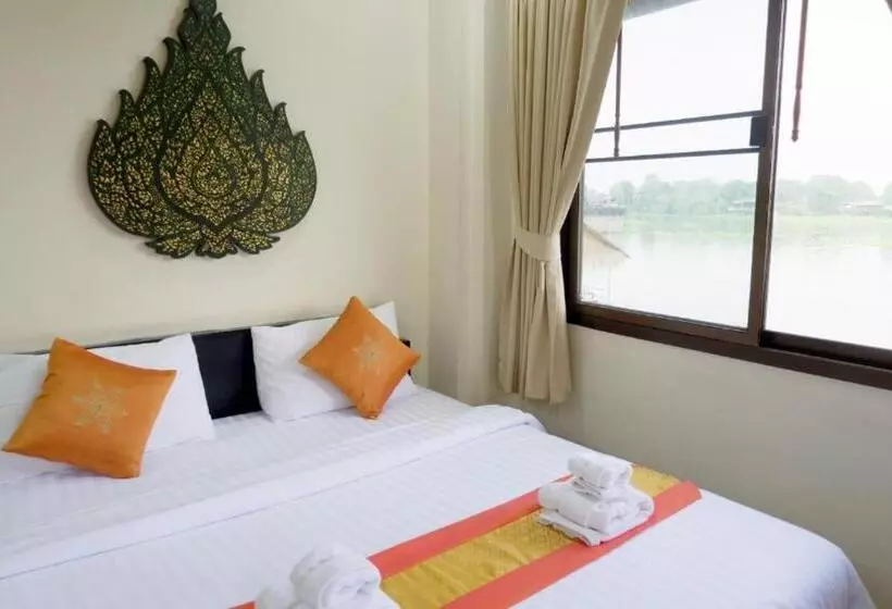 酒店 Ayutthaya Garden River Home