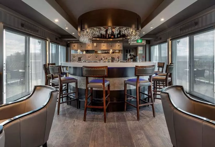 هتل Best Western Plus Edmundston