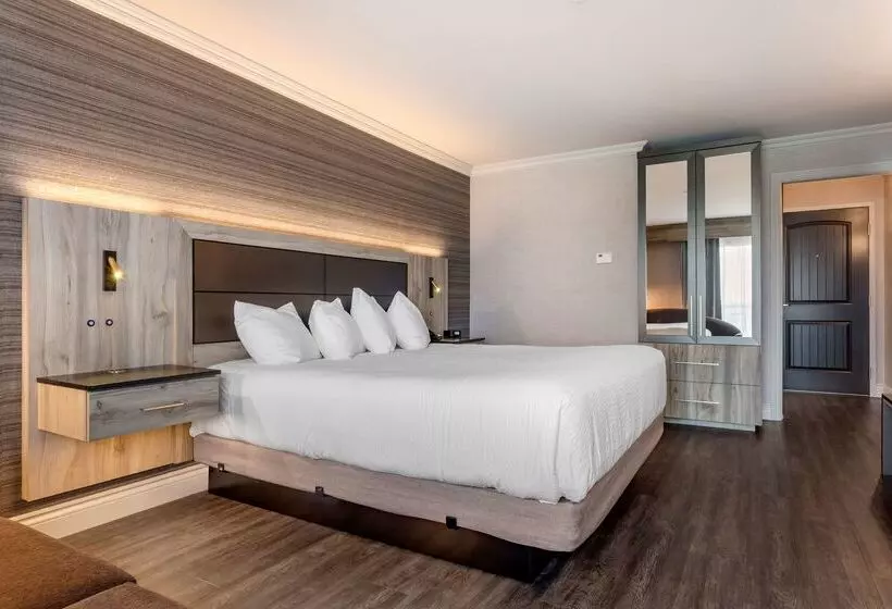 هتل Best Western Plus Edmundston