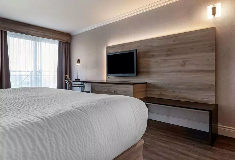 هتل Best Western Plus Edmundston