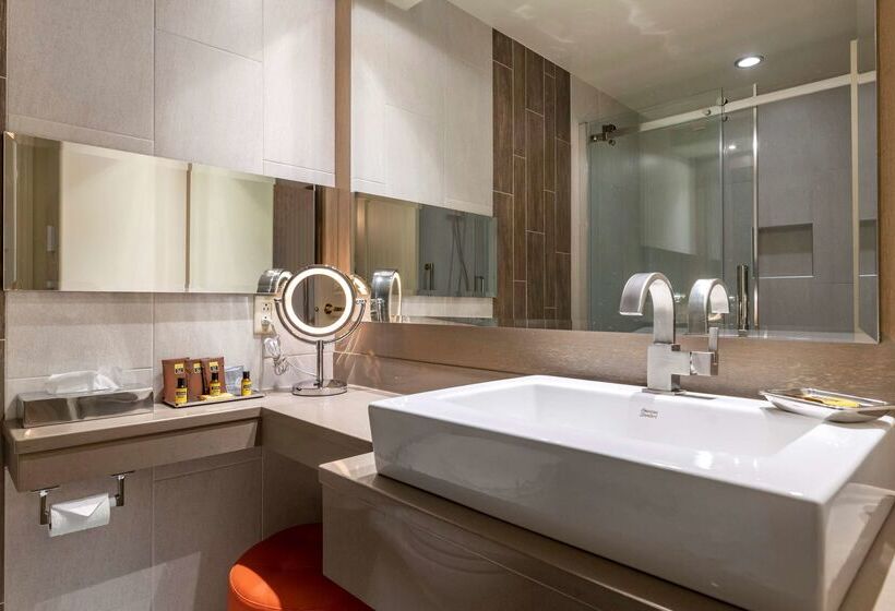 فندق Best Western Plus Edmundston