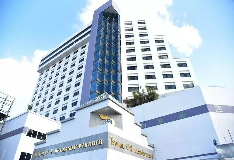 בית מלון כפרי Bp Grand Tower