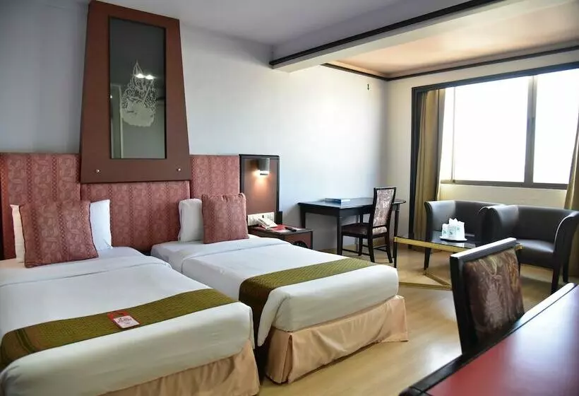 בית מלון כפרי Bp Grand Tower