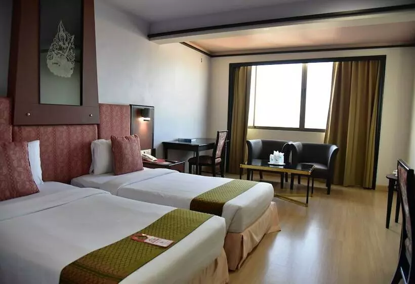 בית מלון כפרי Bp Grand Tower