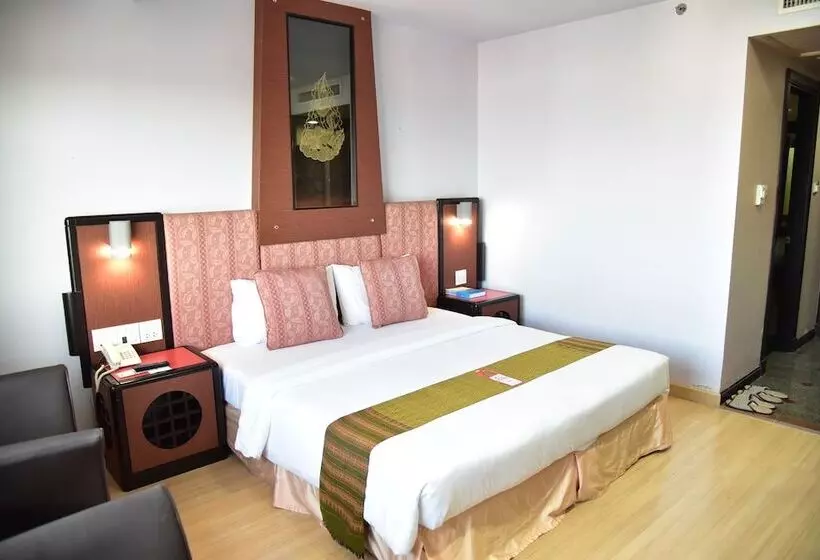 בית מלון כפרי Bp Grand Tower