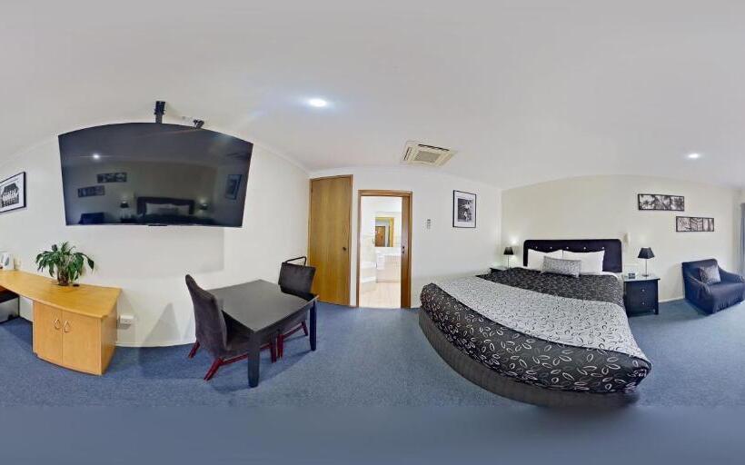 ホテル Comfort Inn May Park