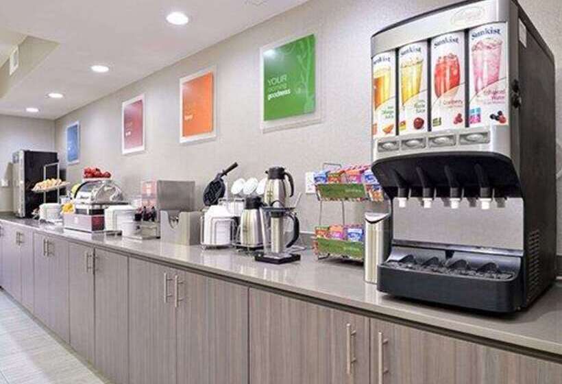 ホテル Comfort Inn & Suites Frisco   Plano